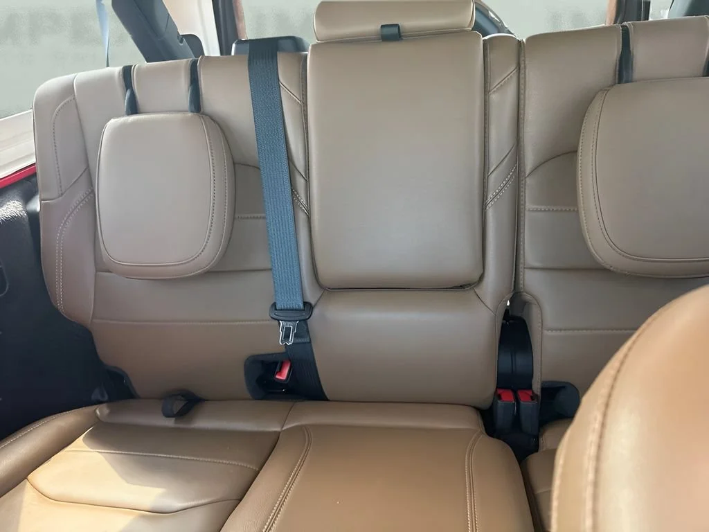 Used 2021 Red Jeep Unlimited Sahara image 9