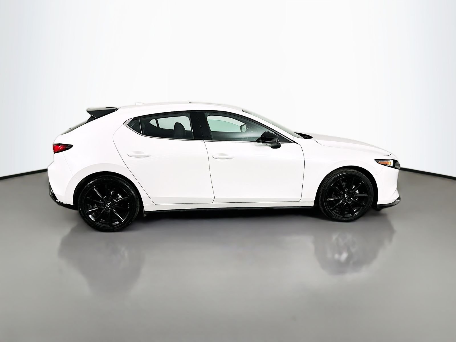 Certified Used 2025 Snowflake White Pearl Mazda 2.5 Turbo Premium Plus Package image 8