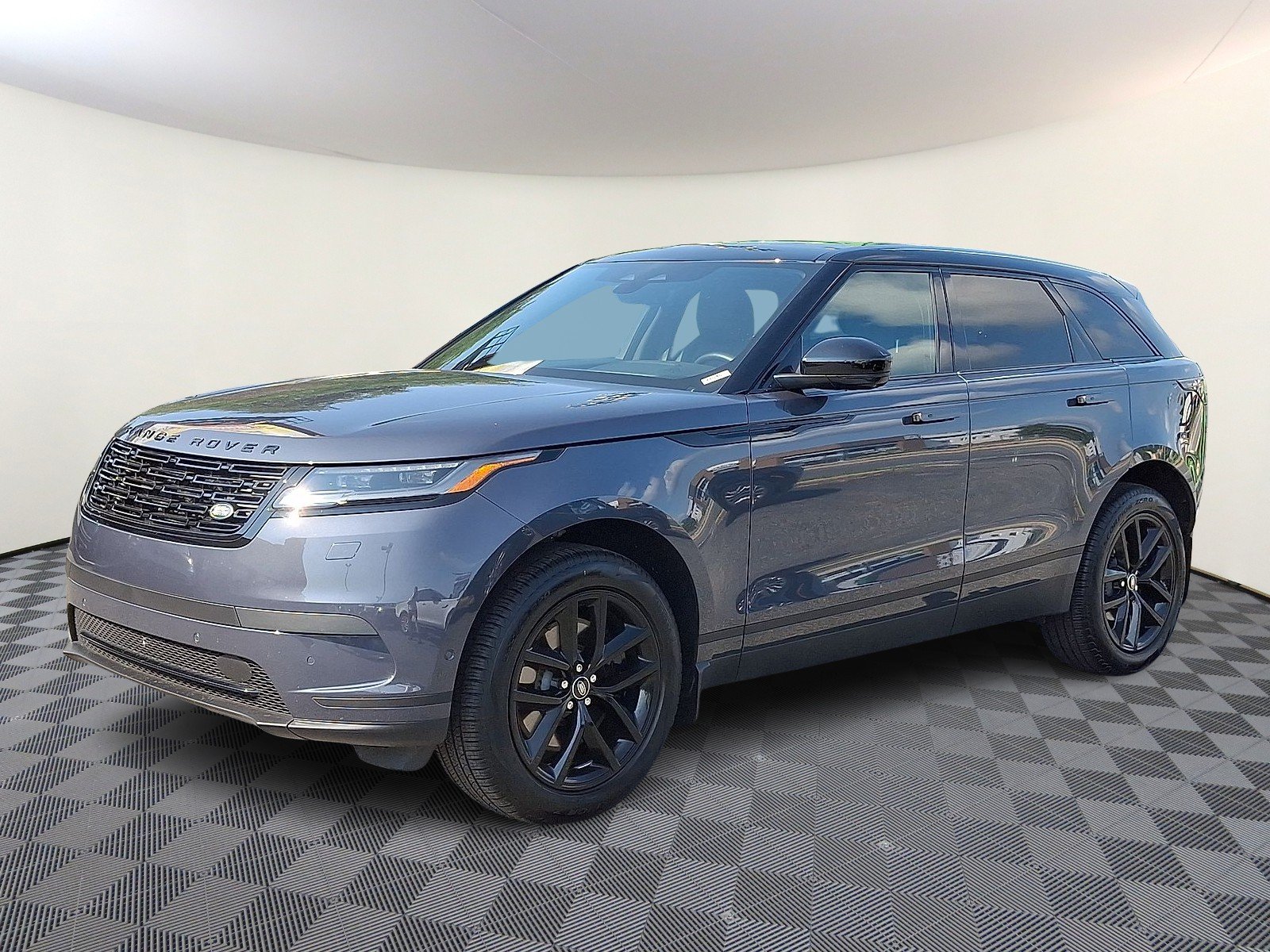 Used 2026 Varesine Blue Metallic - 1EH Land Rover S image 1