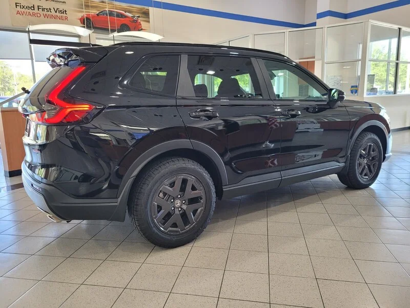 New 2026 Crystal Black Pearl Honda TRAILSPORT AWD image 4