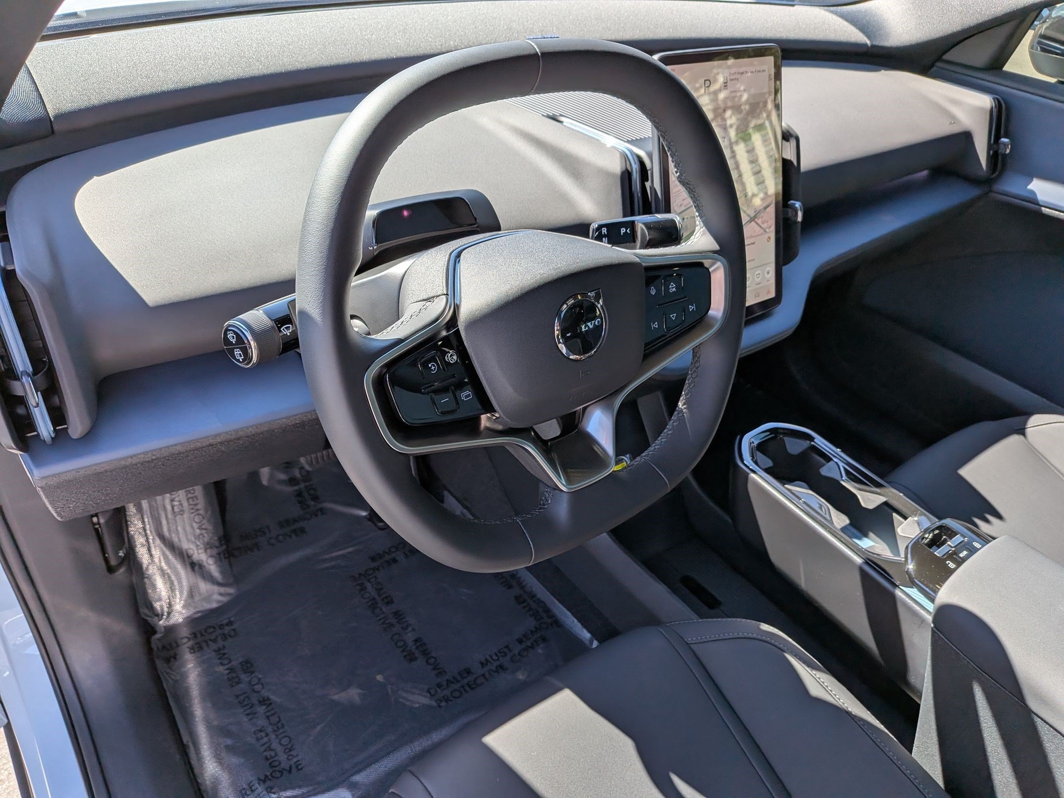 Certified Used 2025 Cloud Volvo Ultra image 14