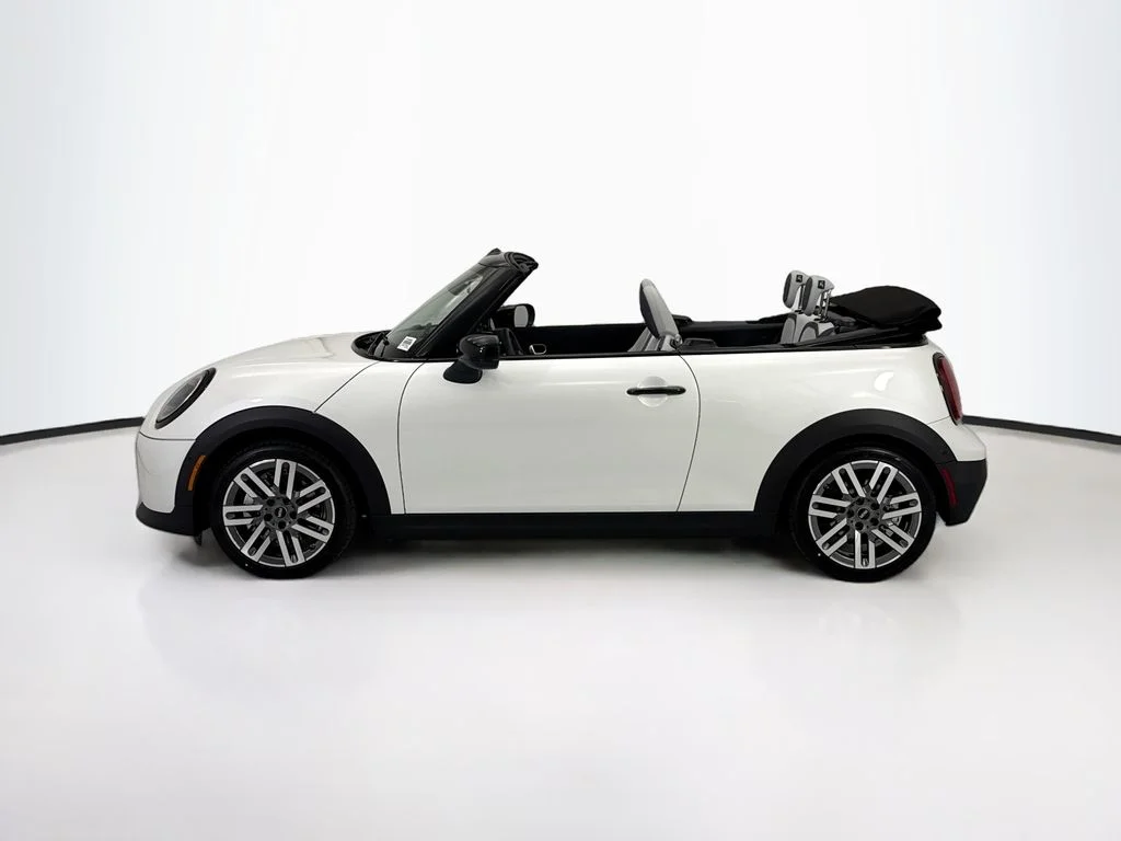 New 2026 Nanuq White Metallic MINI Signature Plus image 8