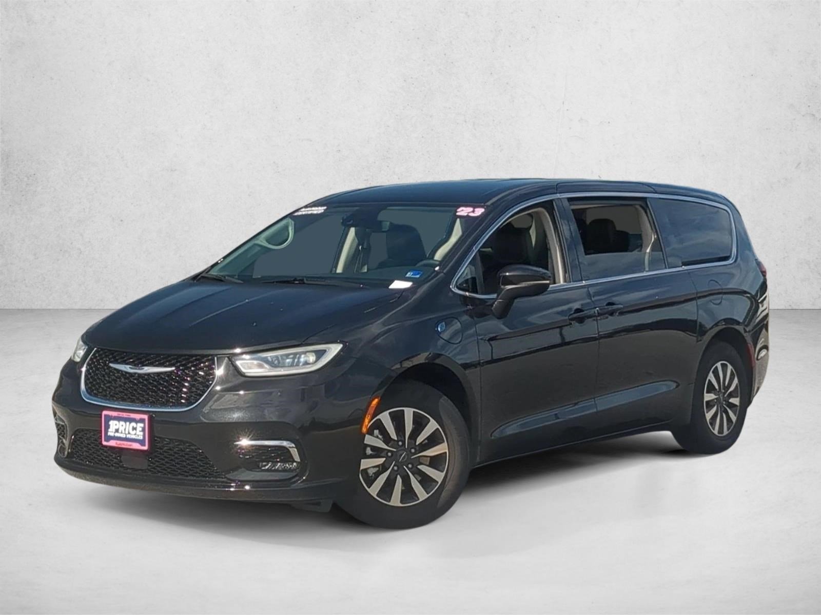 2023 Chrysler Pacifica Hybrid Touring L
