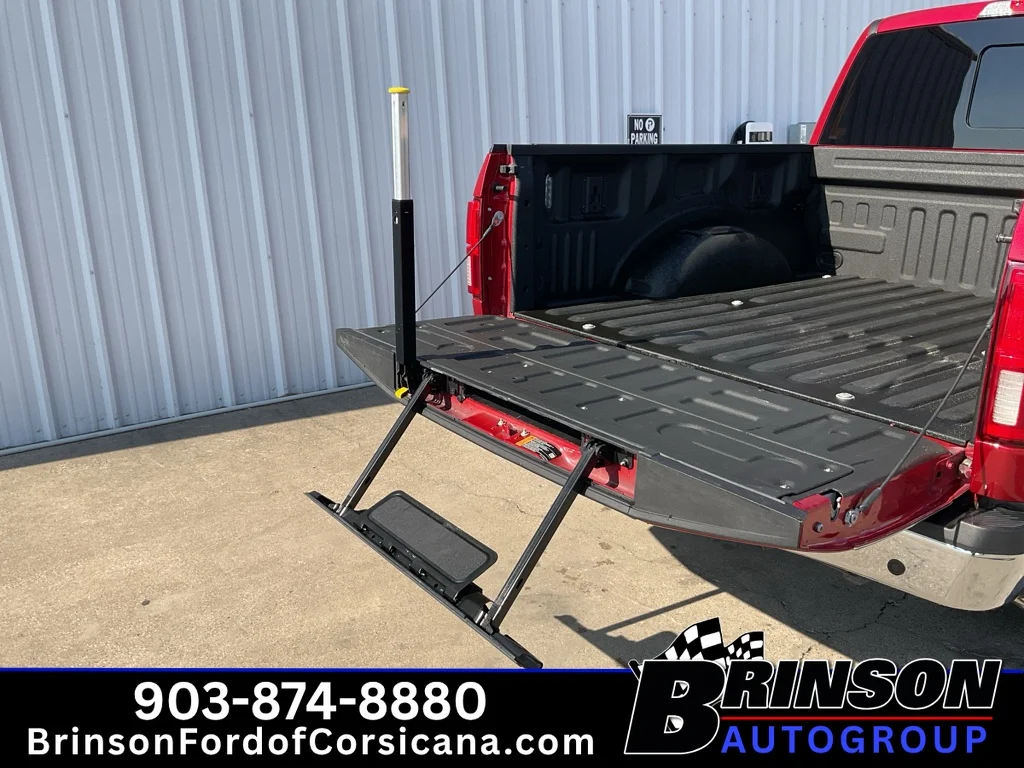 Used 2020  Ford King Ranch image 11