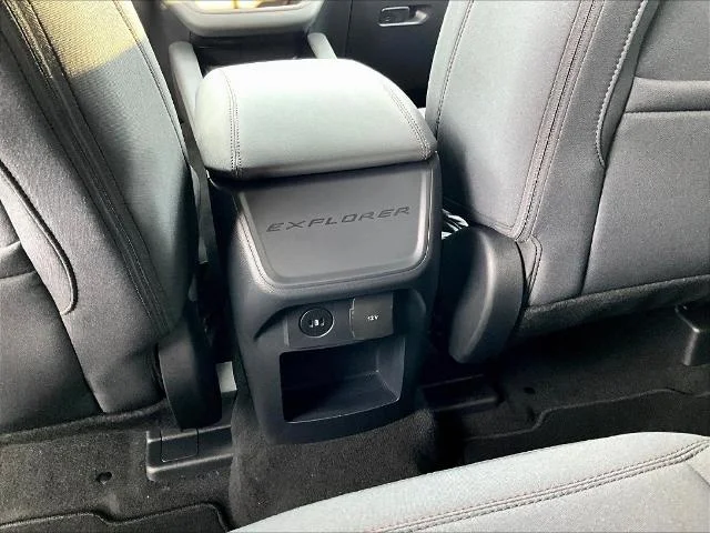 New 2027 Vapor Blue Metallic Ford Active image 60
