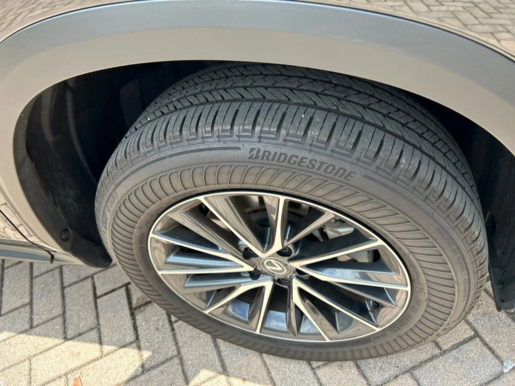 Certified Used 2025 CAVIAR Lexus 250 Premium image 9