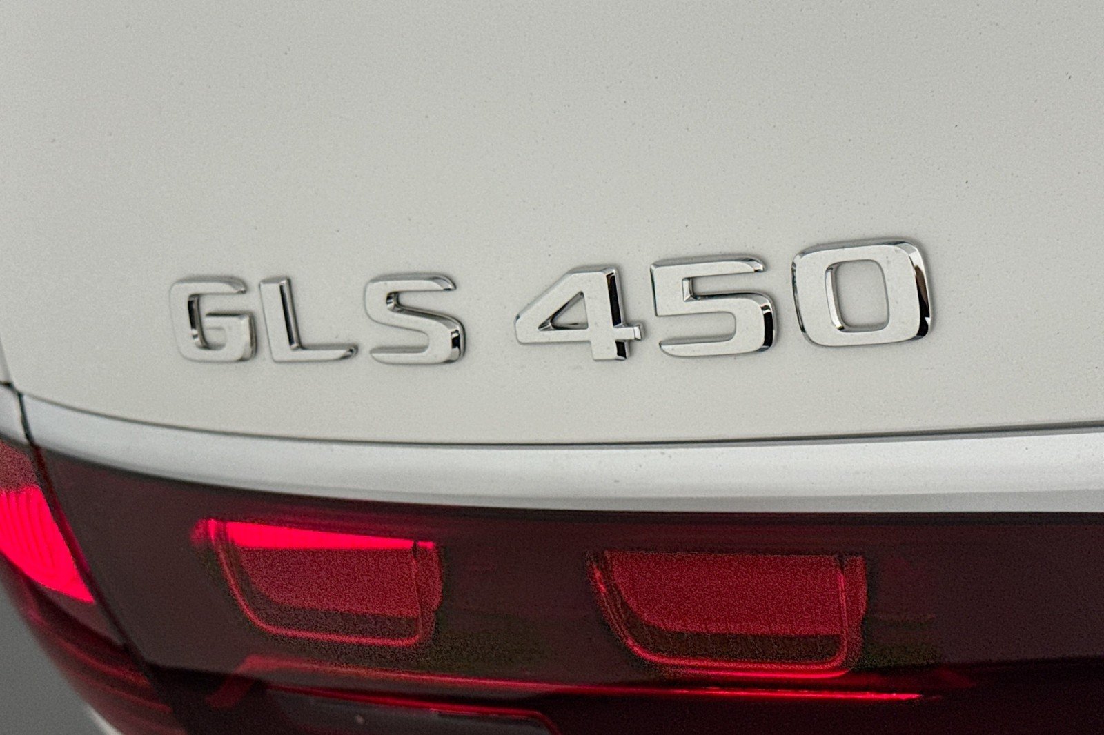 New 2026 Polar White Mercedes-Benz GLS 450 4MATIC® SUV image 9
