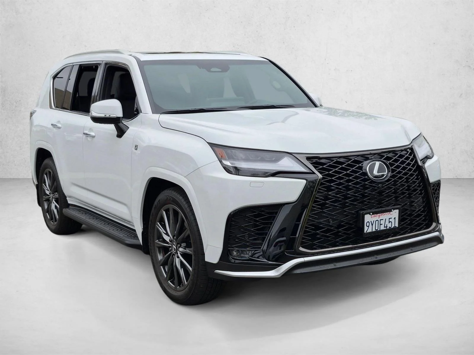Used 2026 Ultra White Lexus LX 600 F SPORT Handling image 4
