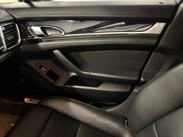 2013 Porsche Panamera GTS - Photo 16