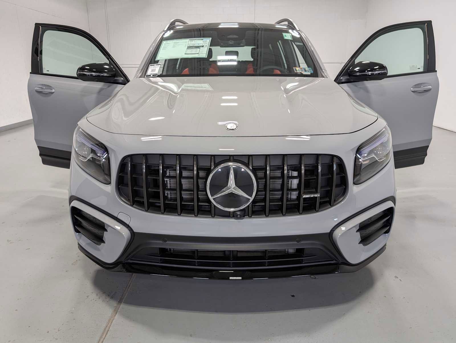 2026 Mercedes-Benz GLB AMG GLB 35 - Photo 13
