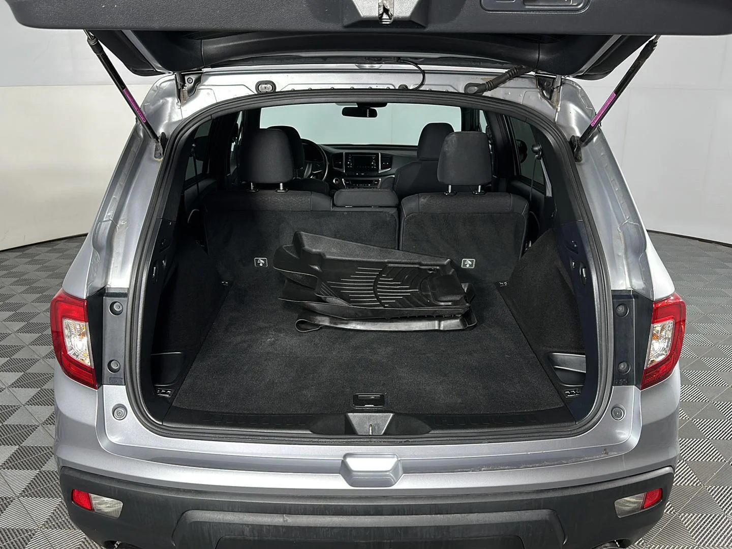 Used 2019 Lunar Silver Metallic Honda Sport image 22