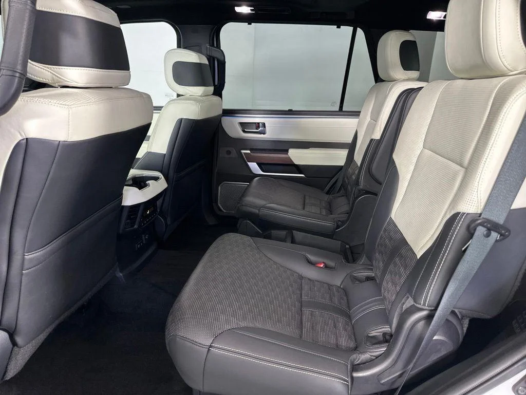 Used 2024 Pearl Toyota Capstone image 28