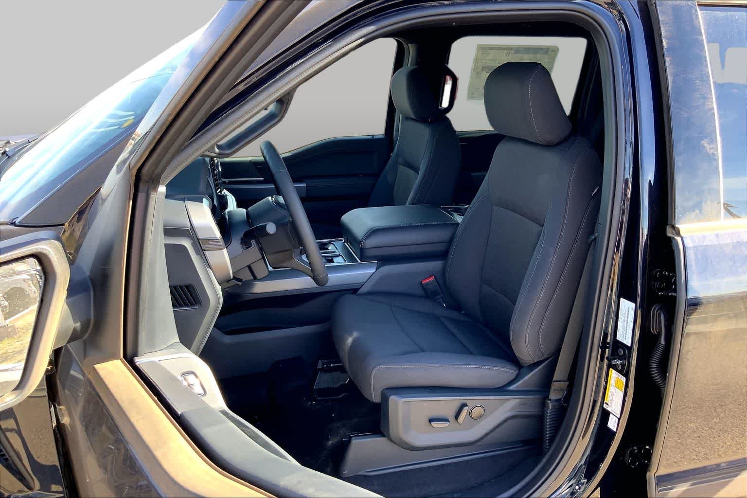 New 2026 Antimatter Blue Metallic Ford XLT image 9