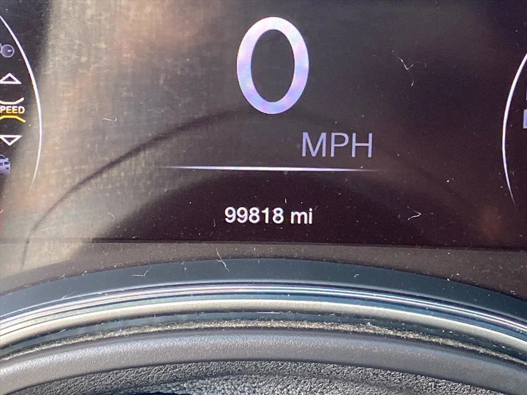 Used 2018 Rhino Clearcoat Jeep Altitude image 21