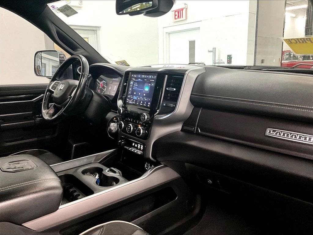Used 2022 Diamond Black Crystal Pearlcoat Ram Laramie image 14