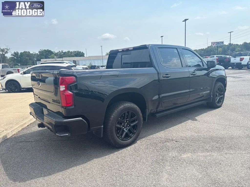 Used 2025 Black Chevrolet High Country image 7
