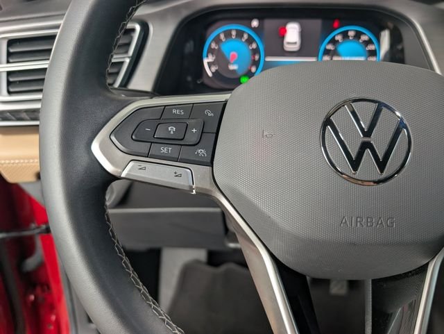 Used 2024 Blue Volkswagen 2.0T SE w/Technology image 13