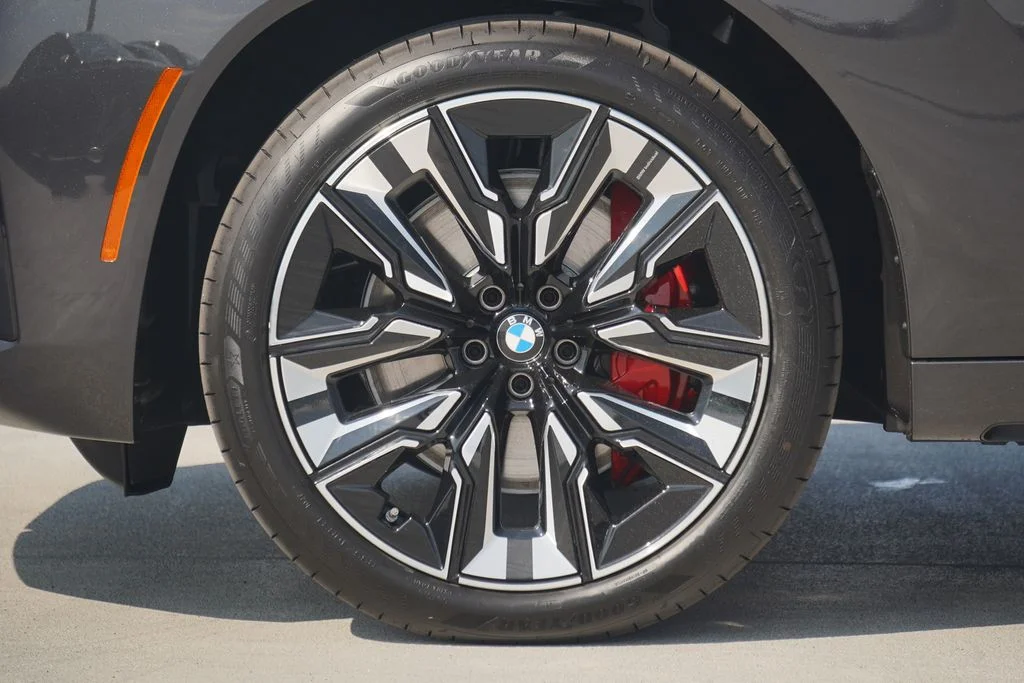 Used 2026 Gray BMW M50 xDrive image 5