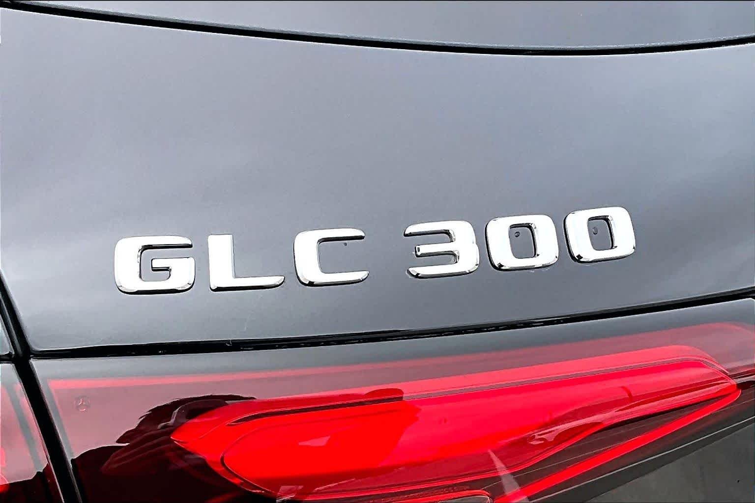New 2026 Obsidian Black Metallic Mercedes-Benz GLC 300 image 15