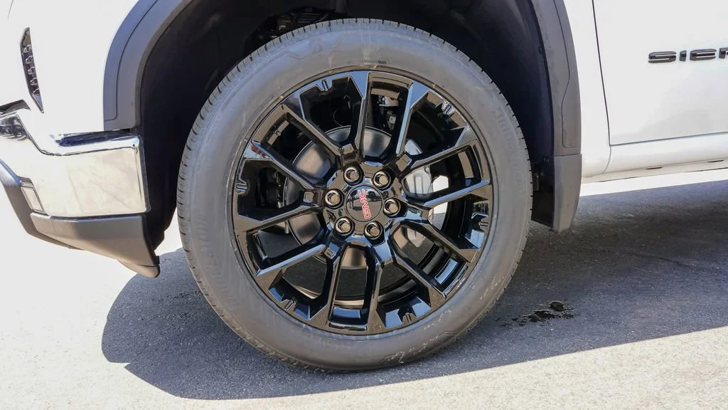 New 2026 Summit White GMC SLT image 7
