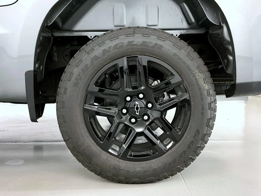 New 2026 Sterling Gray Metallic Chevrolet RST image 24