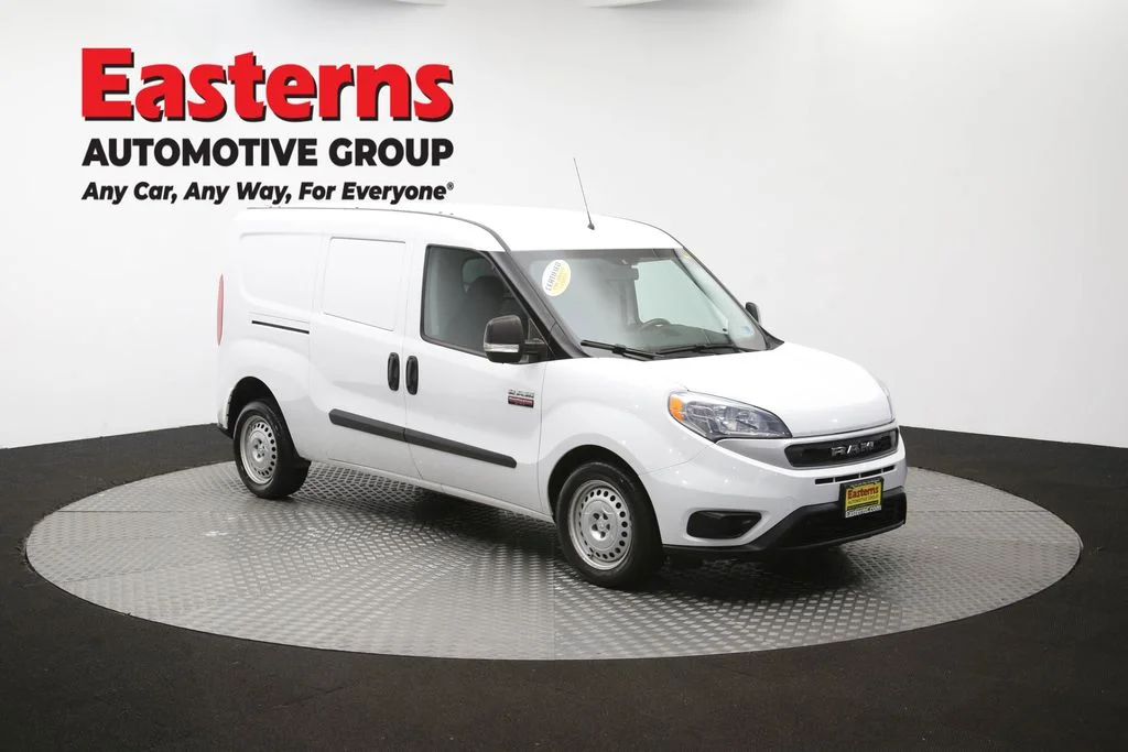 Used 2022 White Ram Base image 47