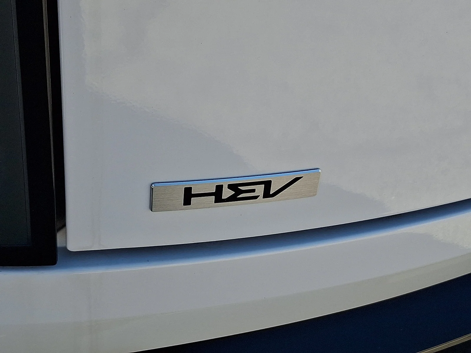 New 2027 White Kia X-Line SX image 23