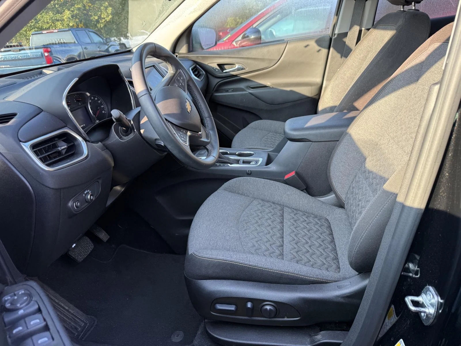 Used 2024 Mosaic Black Metallic Chevrolet LT image 10