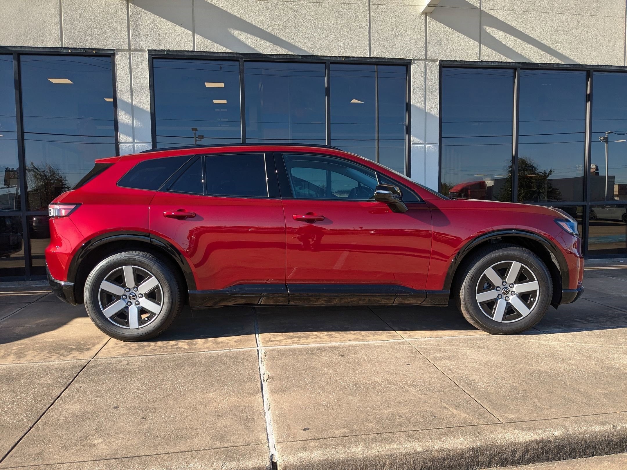 New 2026 Scarlet Red Metallic Honda Touring image 3