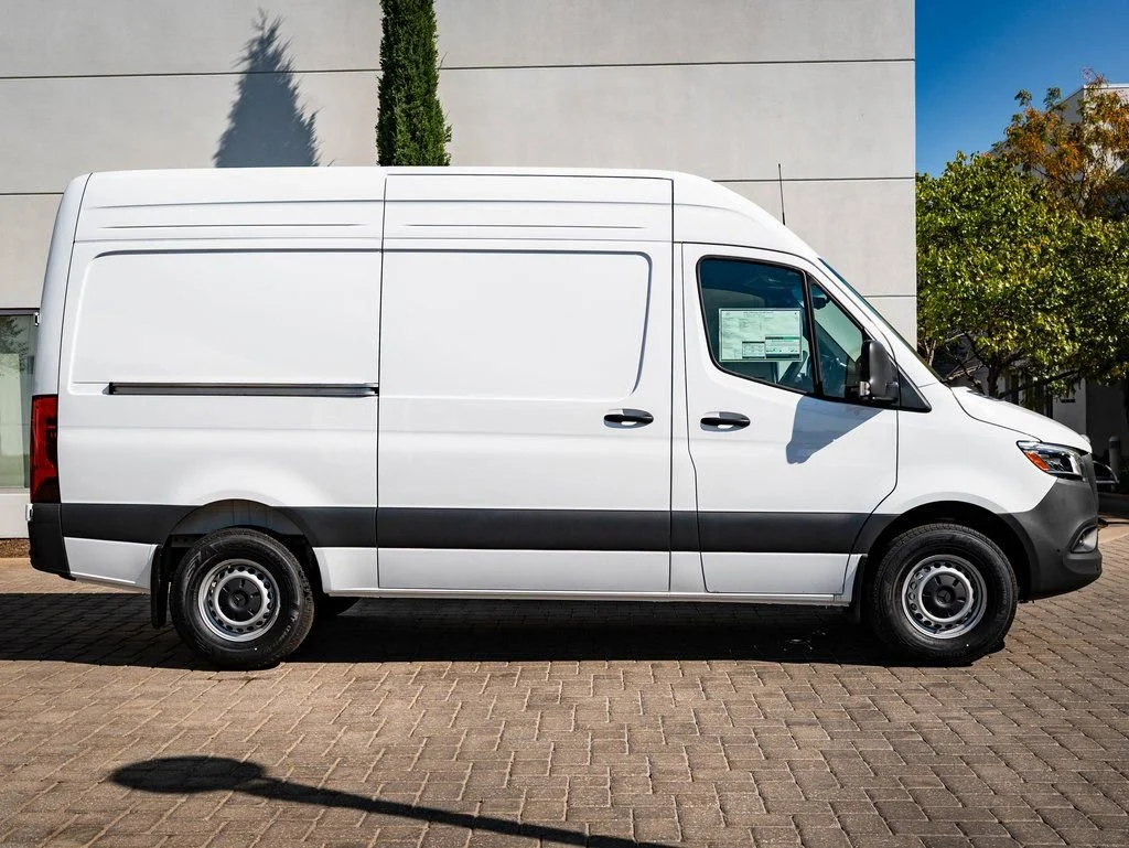 New 2026 Arctic White Mercedes-Benz Cargo 144 WB image 5