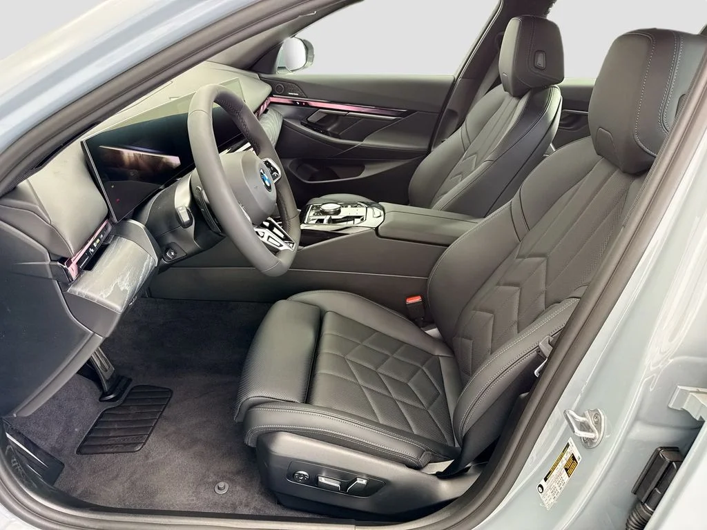 Used 2027 Gray BMW 530i image 18