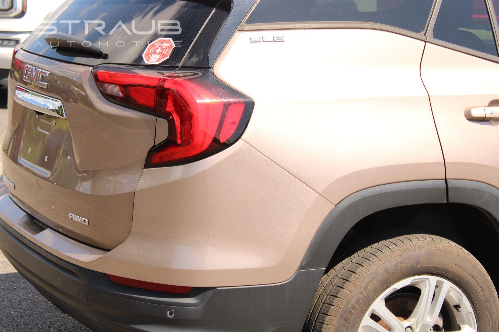 Used 2019 Coppertino Metallic GMC SLE image 8