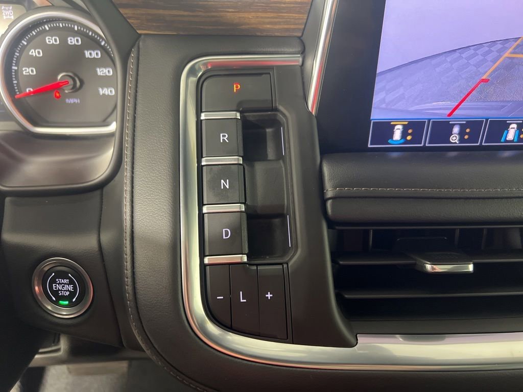 Used 2021 Shadow Gray Metallic Chevrolet High Country image 23