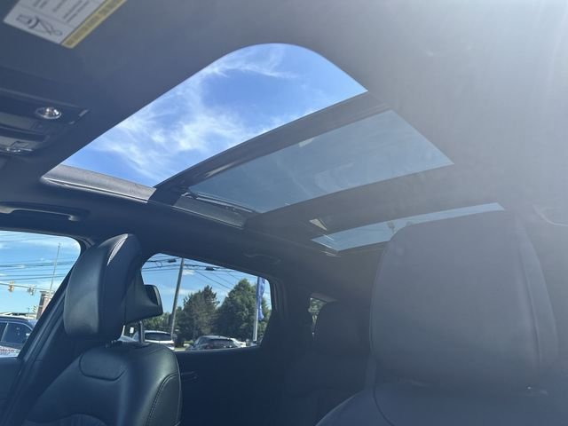 Used 2023 Gray Kia X-Line image 22