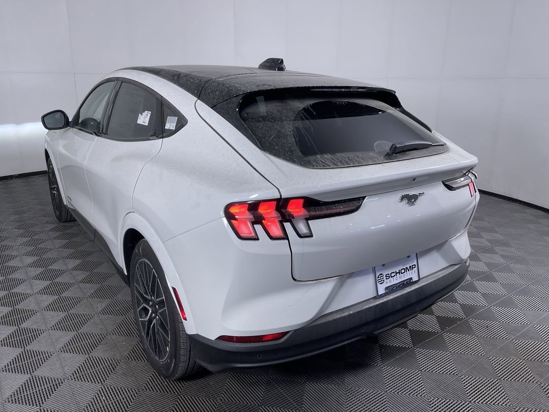 New 2026 Star White Metallic Tri-coat Ford Premium image 24