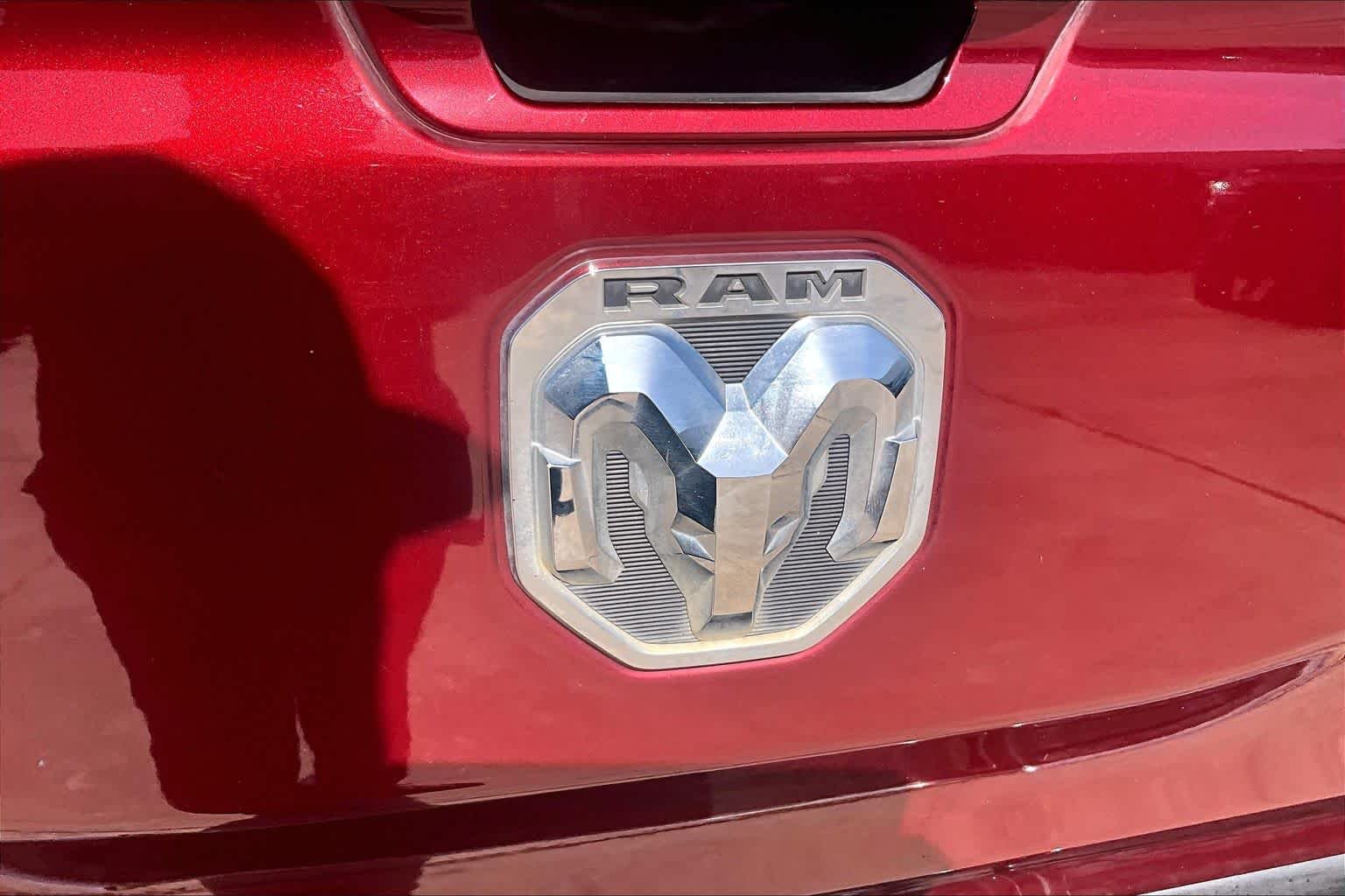 Used 2022 Delmonico Red Pearlcoat Ram Lone Star image 31
