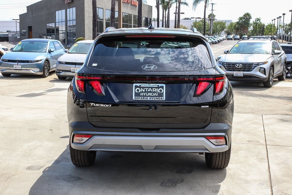 New 2026 Black Hyundai SEL image 8