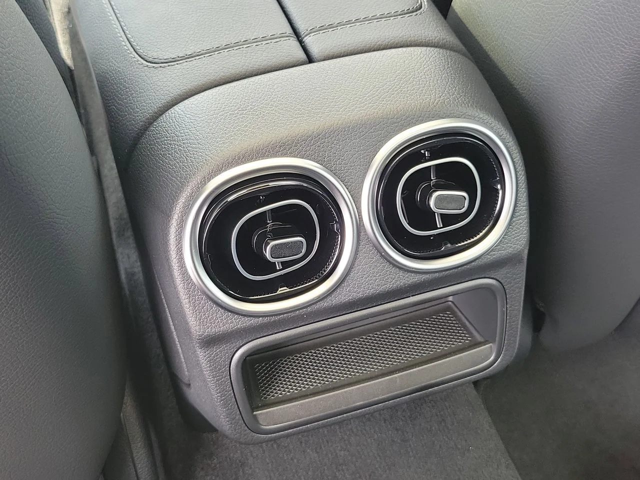 New 2026 Selenite Grey Metallic Mercedes-Benz C 300 image 14