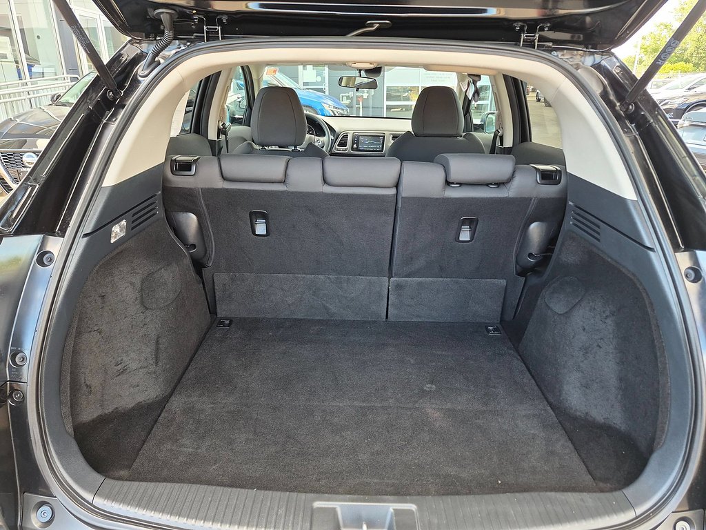 Used 2022 Crystal Black Pearl Honda EX image 25
