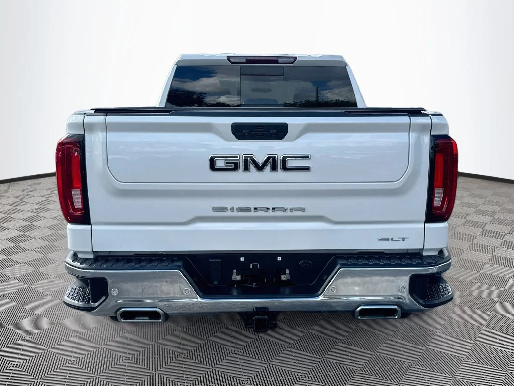 Used 2022 White GMC SLT image 7