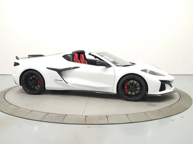 2026 Chevrolet Corvette 1LZ - Photo 9