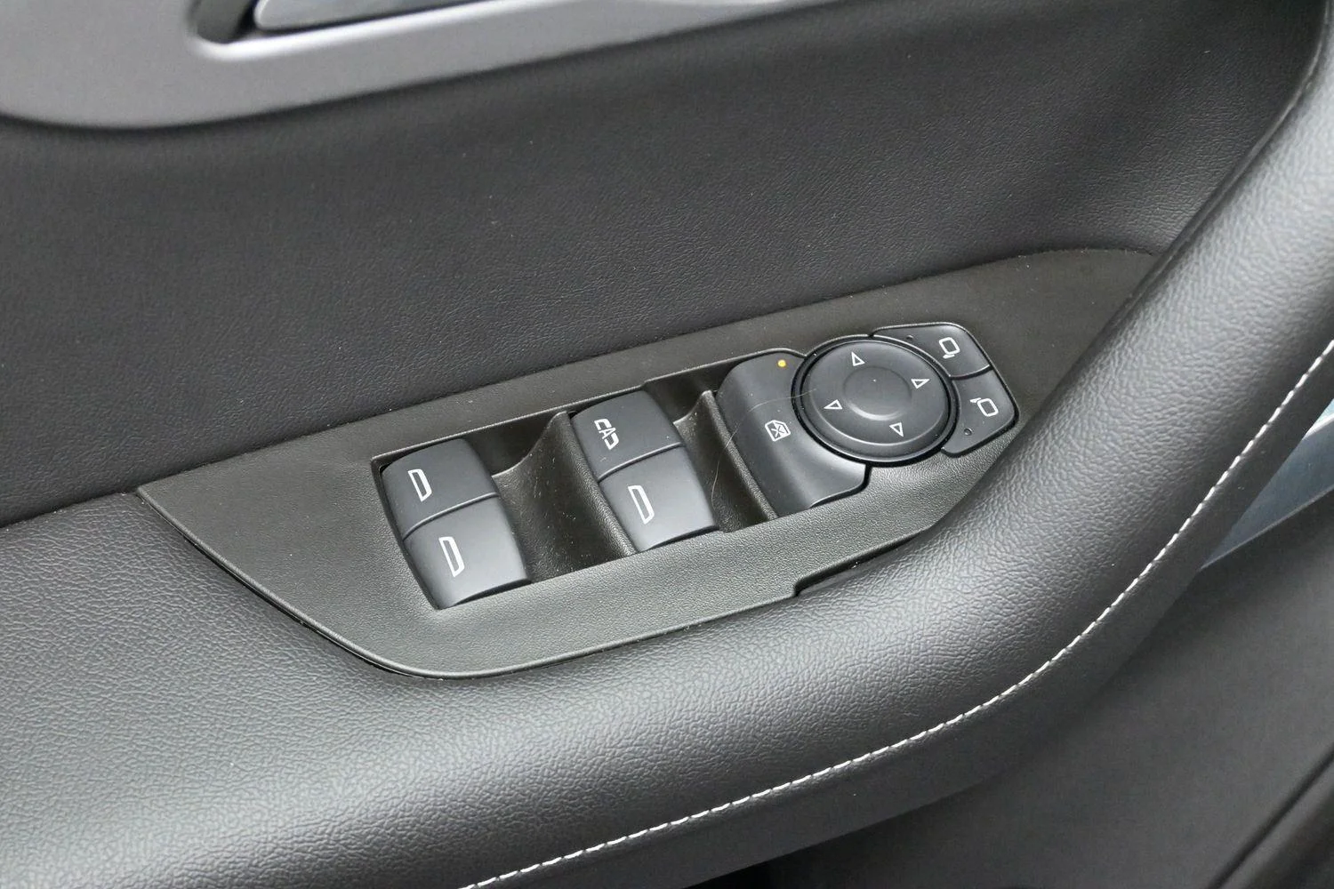 Used 2024 Sterling Gray Metallic Chevrolet 2LT image 11