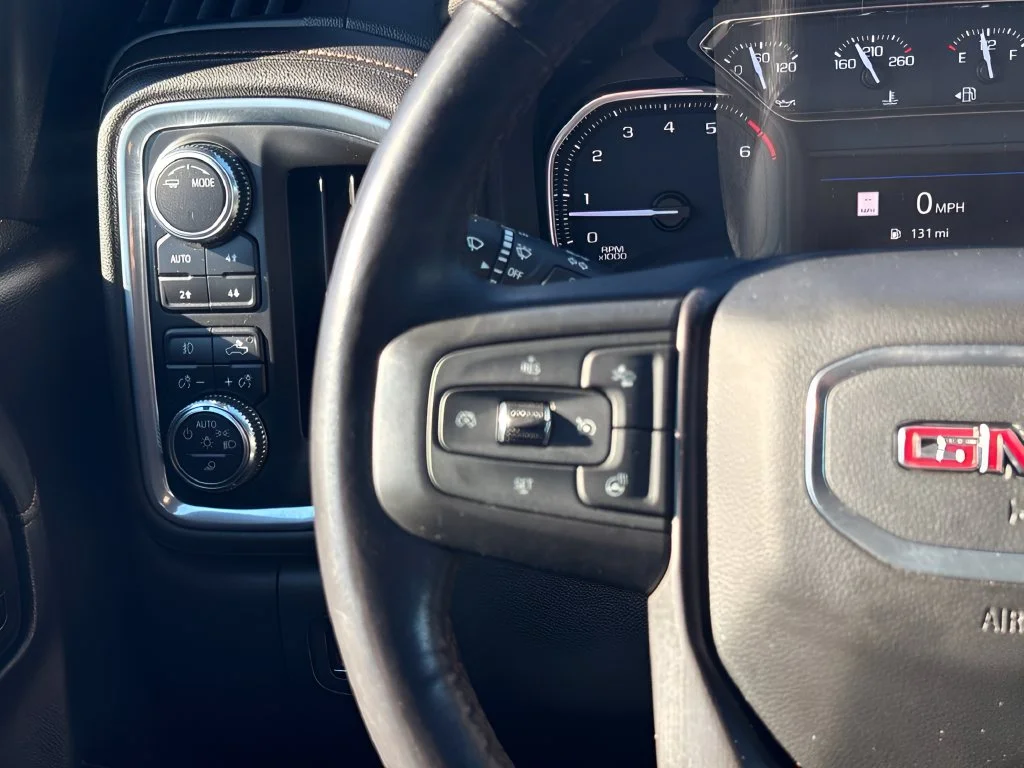 Used 2022 White GMC AT4 image 14