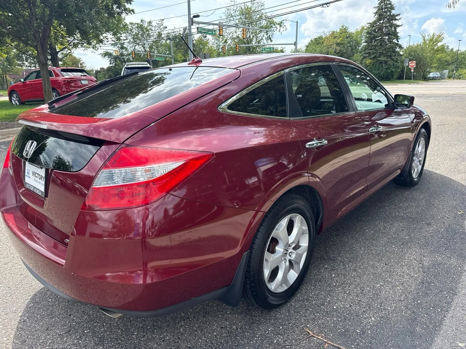 Used 2010 Tango Red Pearl Honda EX-L image 8