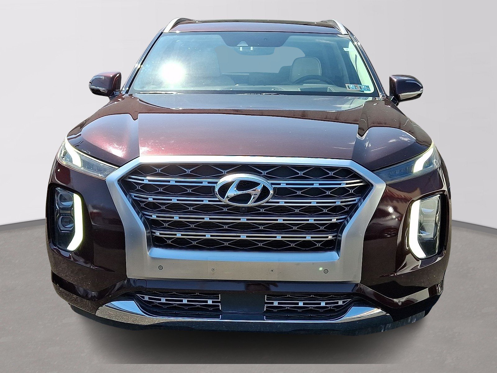 Used 2020 Sierra Burgundy - W7B Hyundai Limited image 2