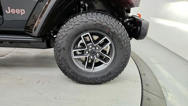 New 2026 Black Clear-Coat Exterior Paint Jeep Mojave X image 13