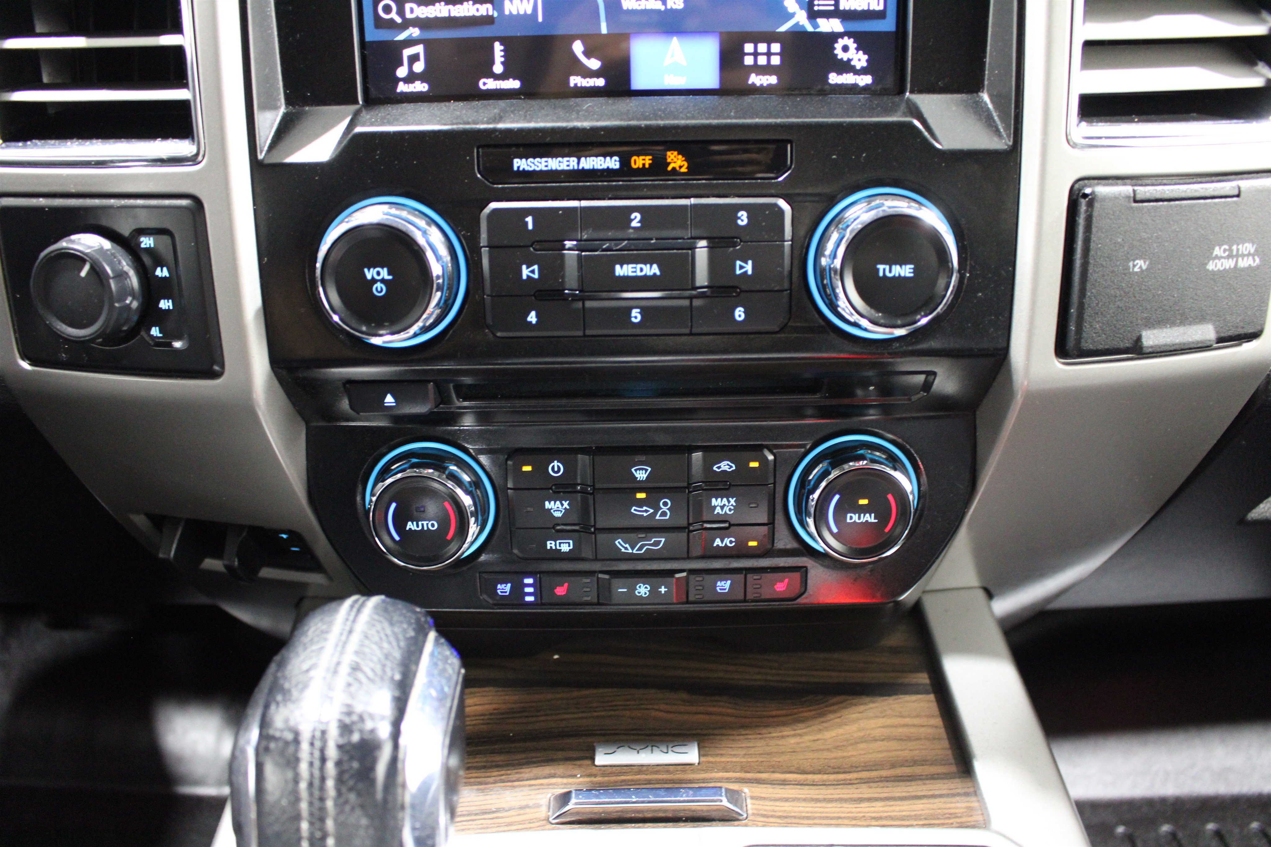 2016 Ford F-150 Lariat - Photo 18