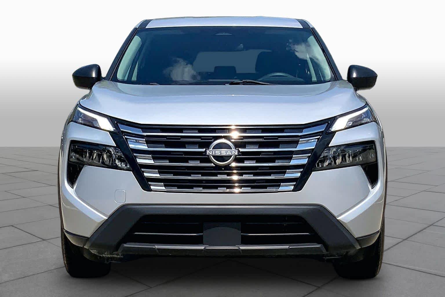 Used 2024 Brilliant Silver Metallic Nissan S image 4