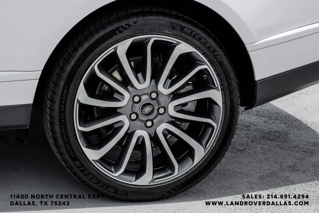 Used 2019 Fuji White Land Rover 5.0L V8 Supercharged image 66