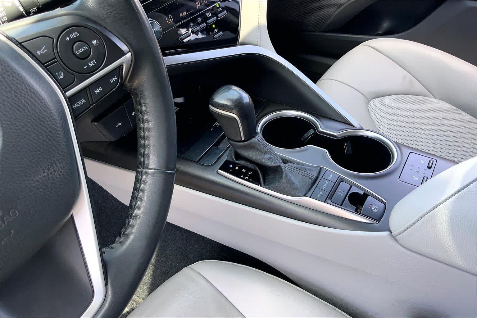 Used 2022 Celestial Silver Metallic Toyota XLE image 16